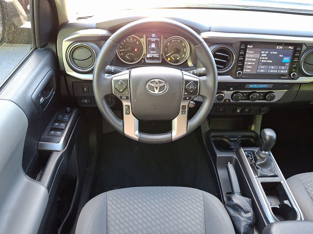 2022 Toyota Tacoma  9