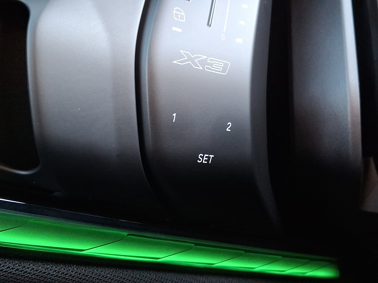 Thumbnail: 2025 BMW X3 - 22