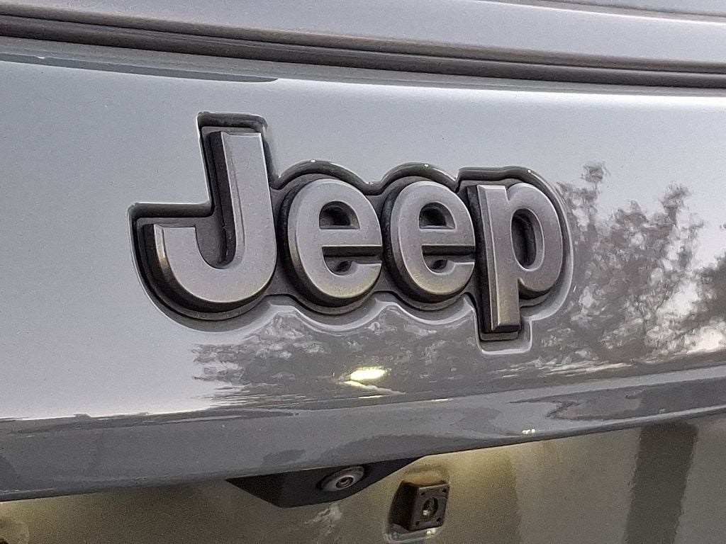 Thumbnail: 2022 Jeep Compass - 24