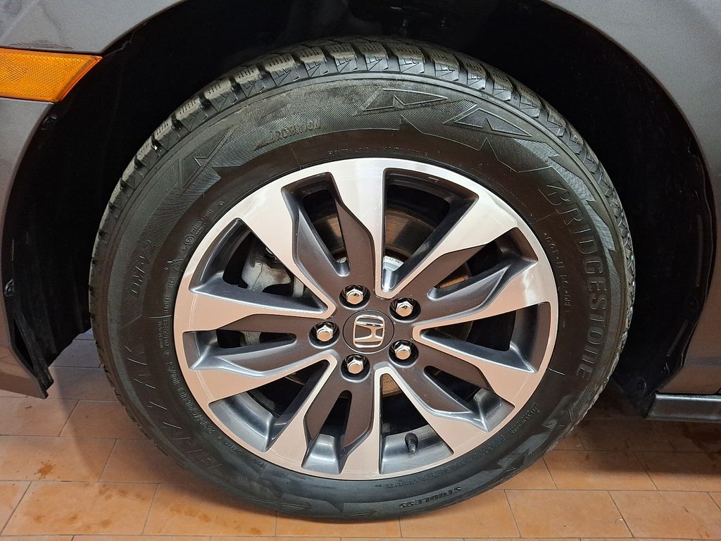 Thumbnail: 2023 Honda Odyssey - 6