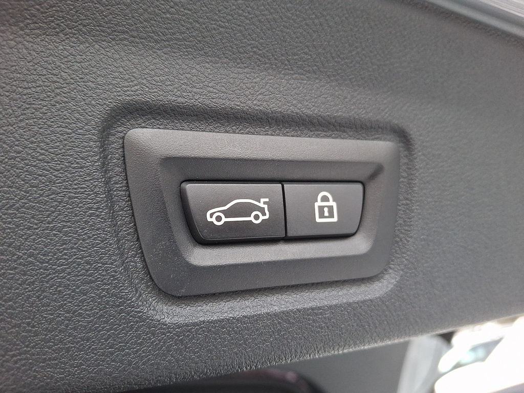 Thumbnail: 2023 BMW 4 Series - 27