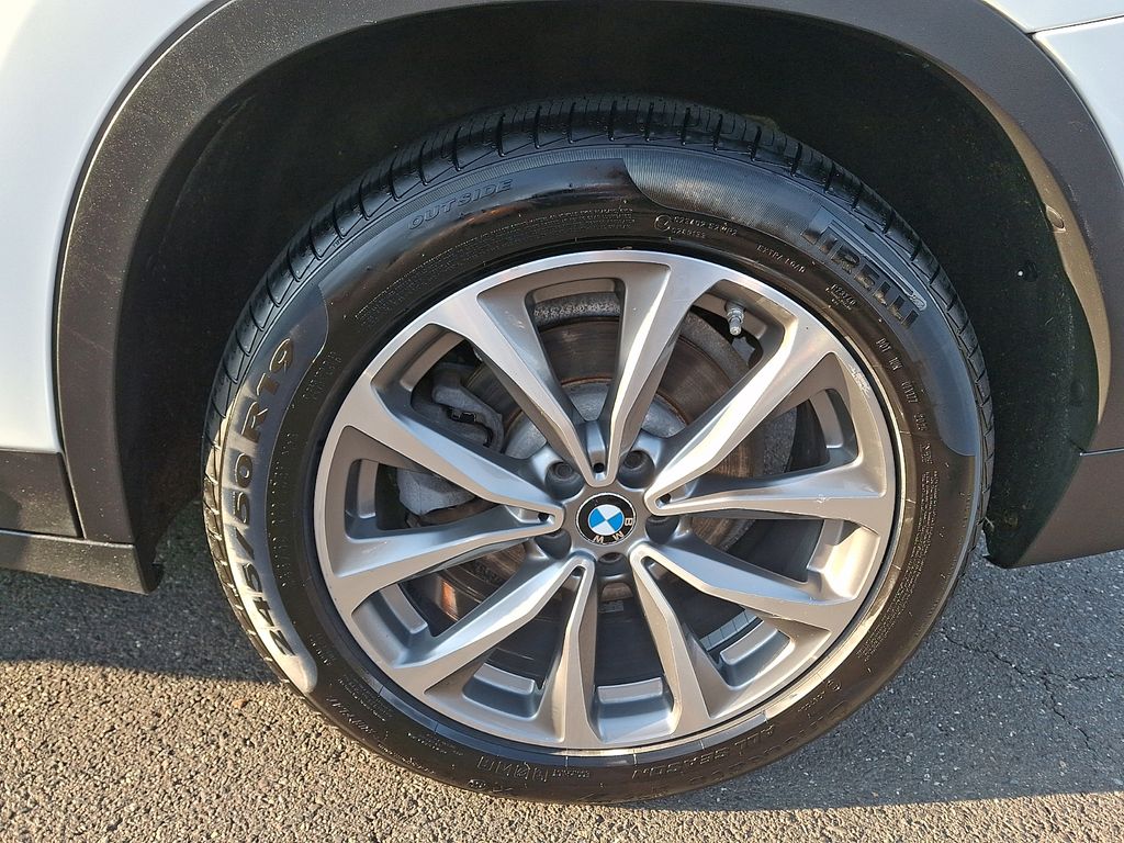 Thumbnail: 2019 BMW X3 - 6