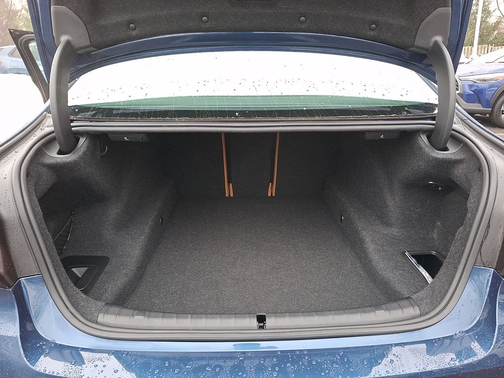 Thumbnail: 2023 BMW 5 Series - 27