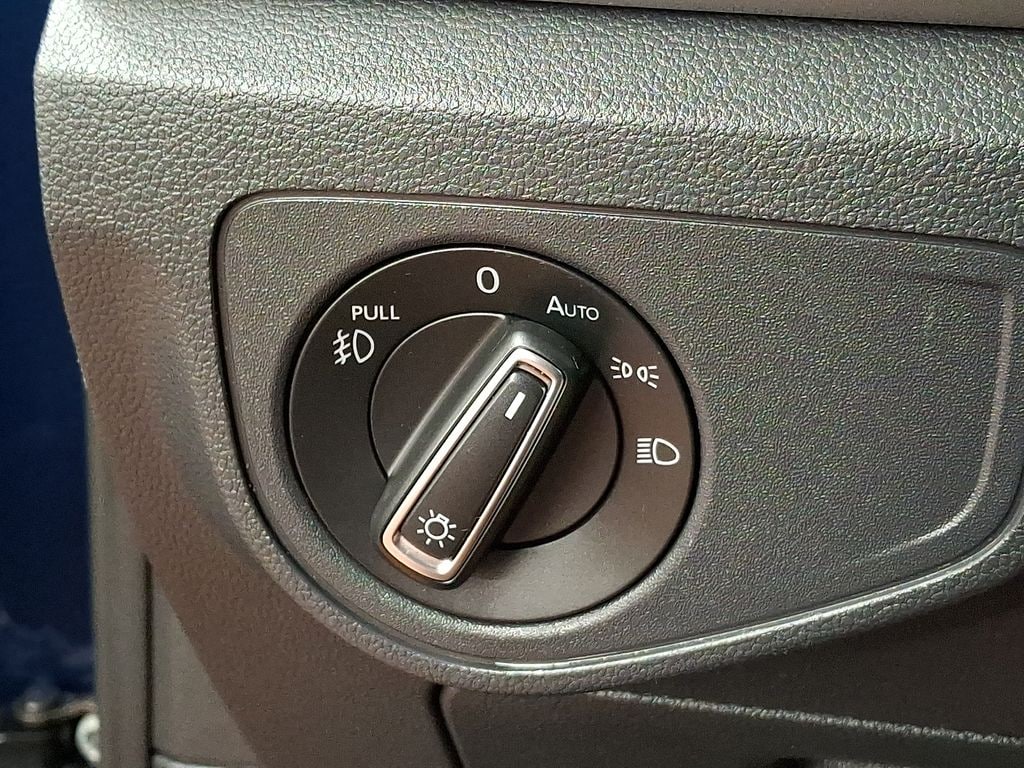 Thumbnail: 2019 Volkswagen Atlas - 21