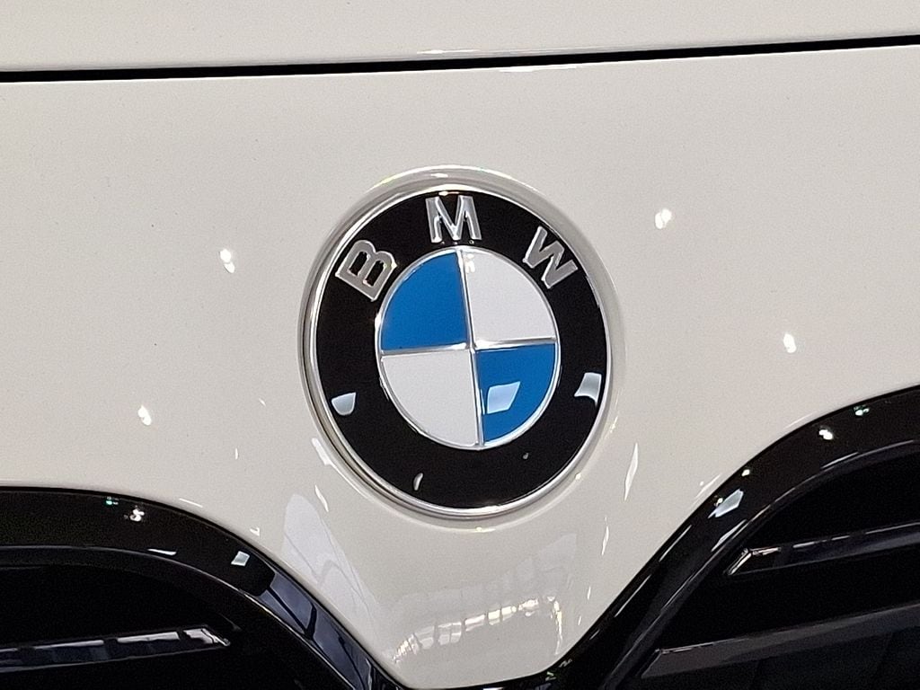 Thumbnail: 2026 BMW 4 Series - 9