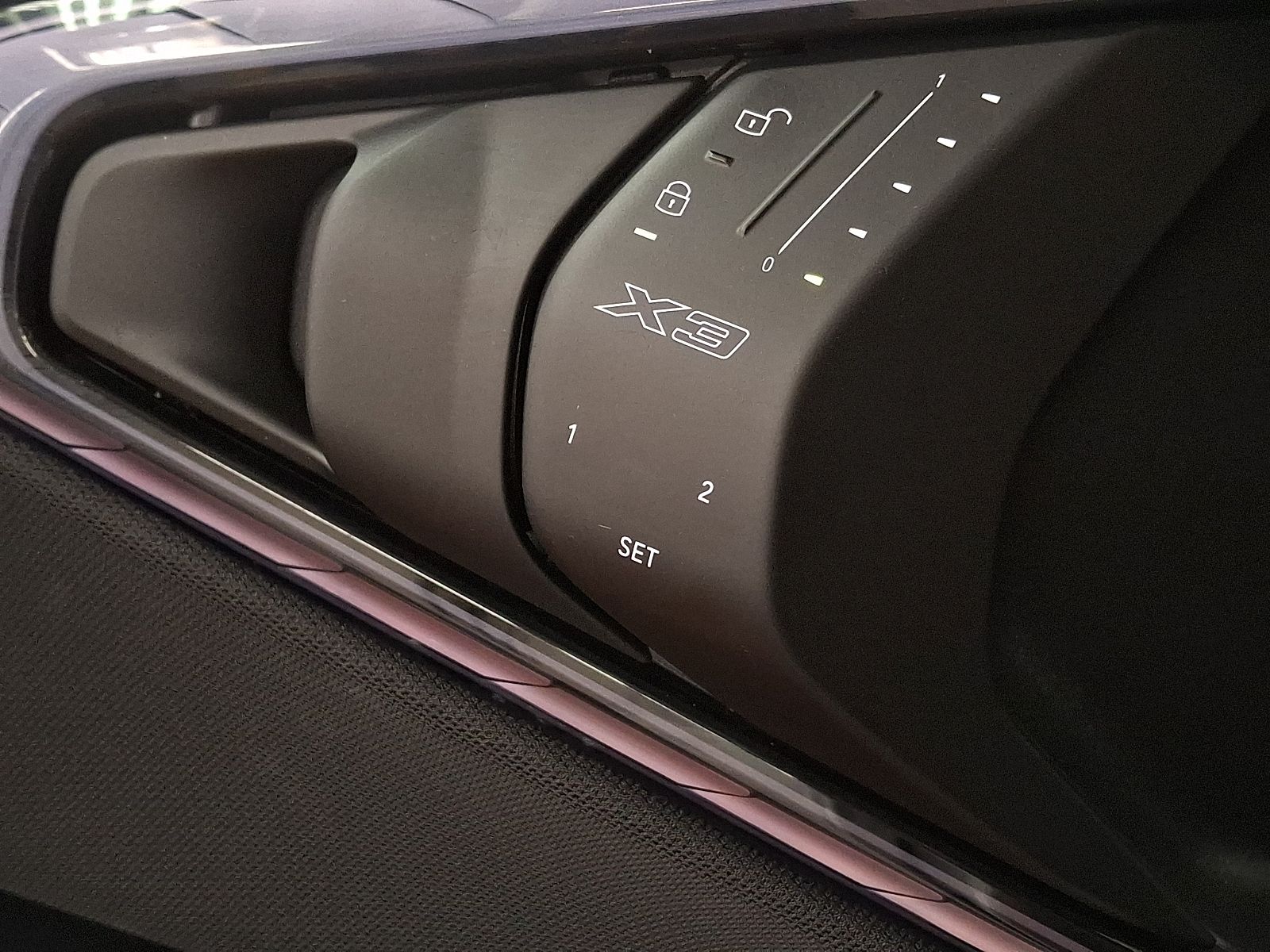 Thumbnail: 2025 BMW X3 - 24