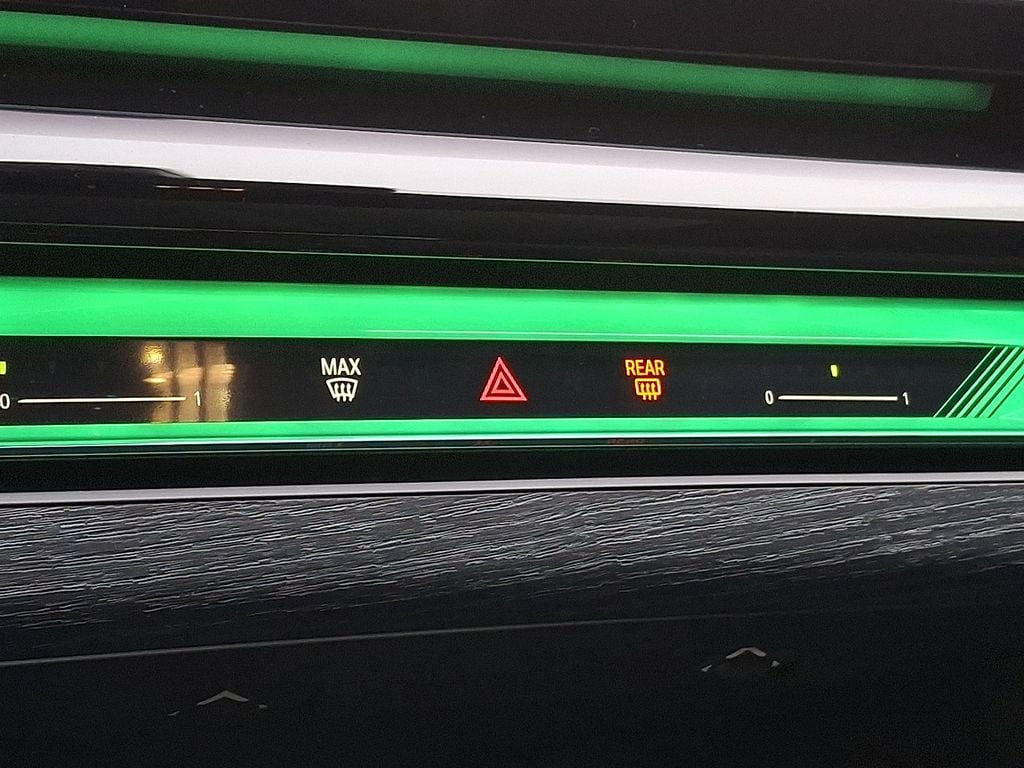 Thumbnail: 2025 BMW i5 - 13