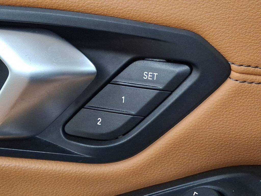 Thumbnail: 2020 BMW 3 Series - 24