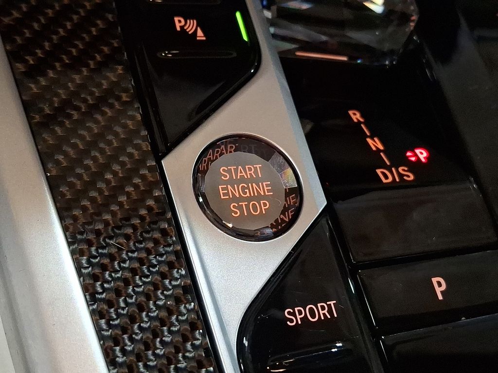 Thumbnail: 2024 BMW X6 - 20