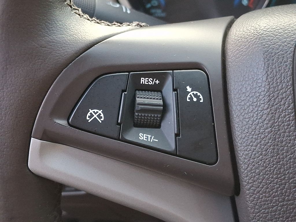 Thumbnail: 2015 Chevrolet Cruze - 18