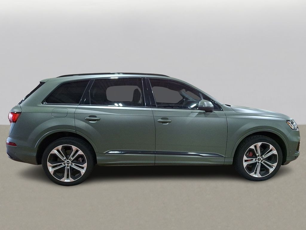 Thumbnail: 2021 Audi Q7 - 3