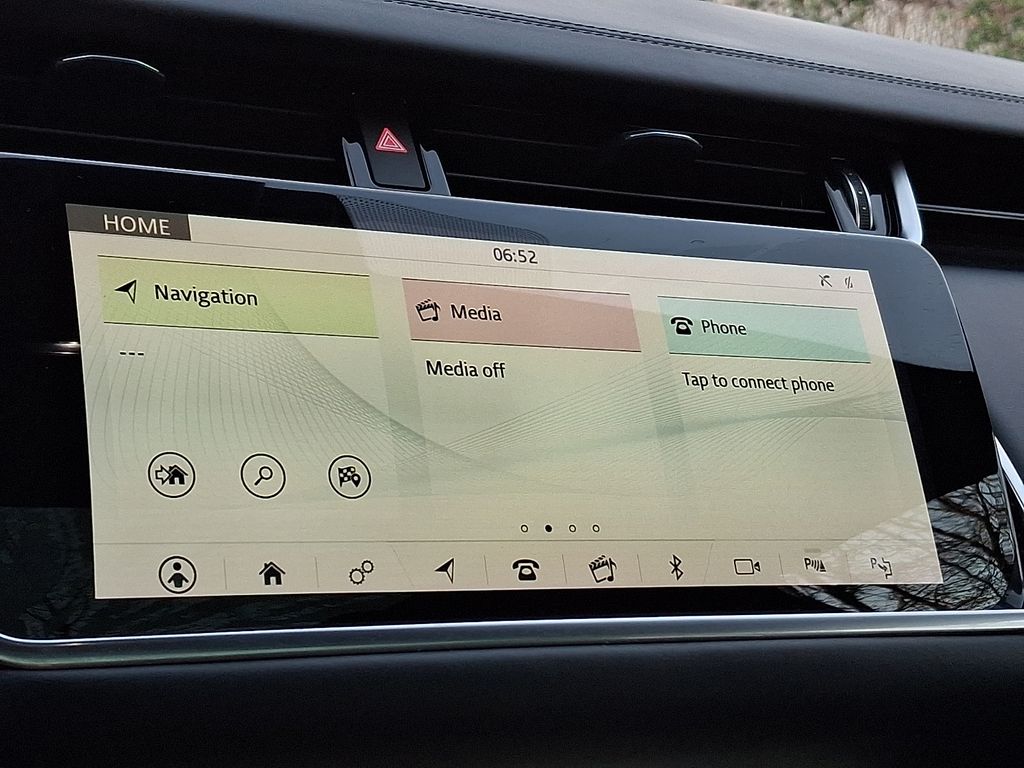 Thumbnail: 2020 Land Rover Range Rover Evoque - 15