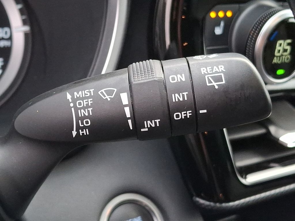 Thumbnail: 2021 Toyota Highlander - 25