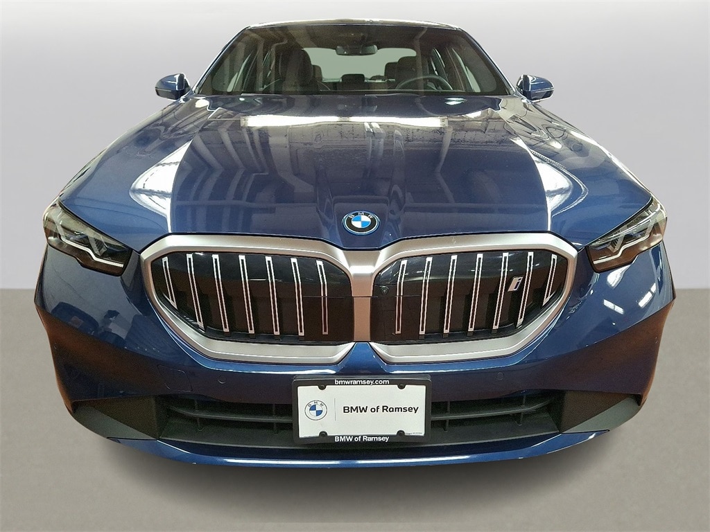 Thumbnail: 2025 BMW i5 - 2