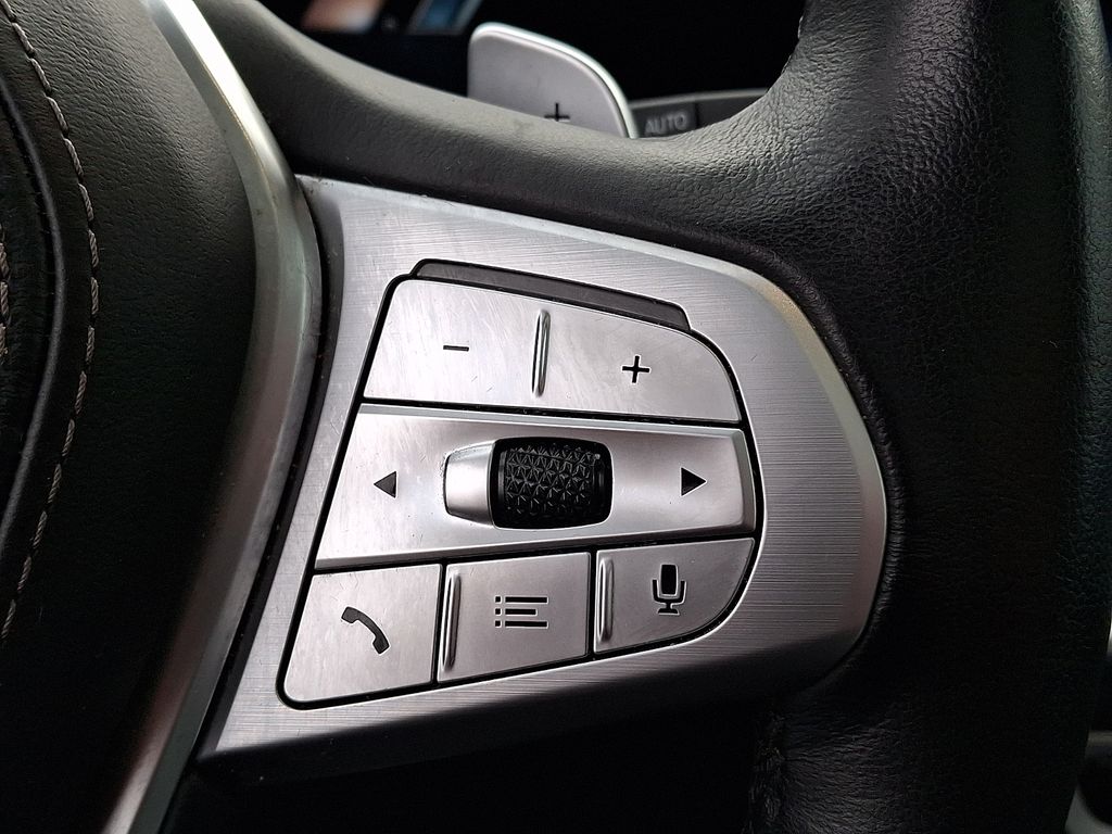 Thumbnail: 2023 BMW X7 - 18