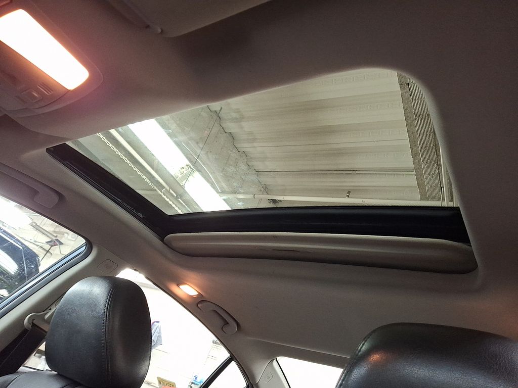 Thumbnail: 2010 Nissan Altima - 14