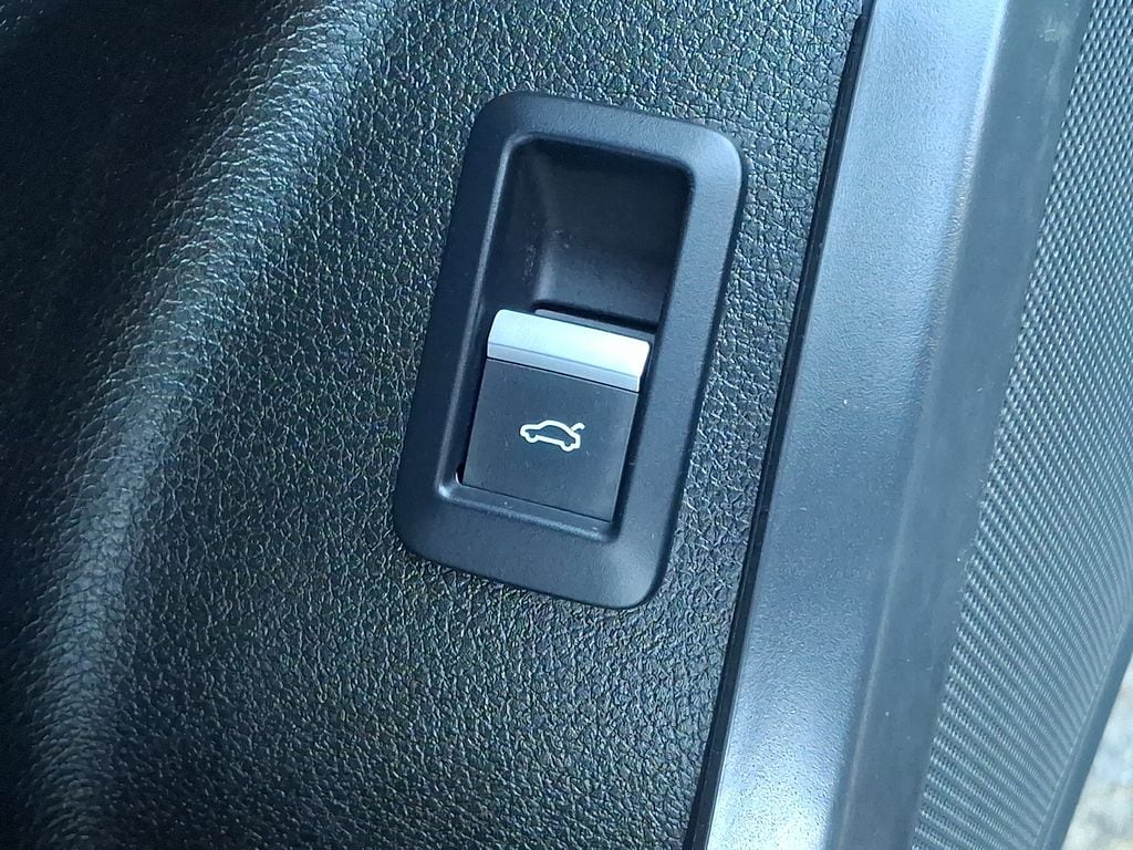 Thumbnail: 2021 Audi Q5 - 25