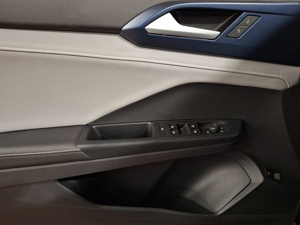 Thumbnail: 2024 Volkswagen Taos - 10