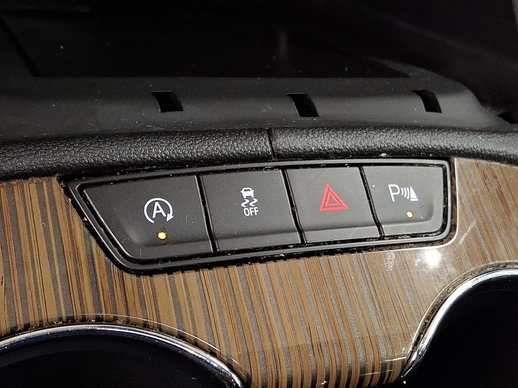 Thumbnail: 2021 GMC Acadia - 20