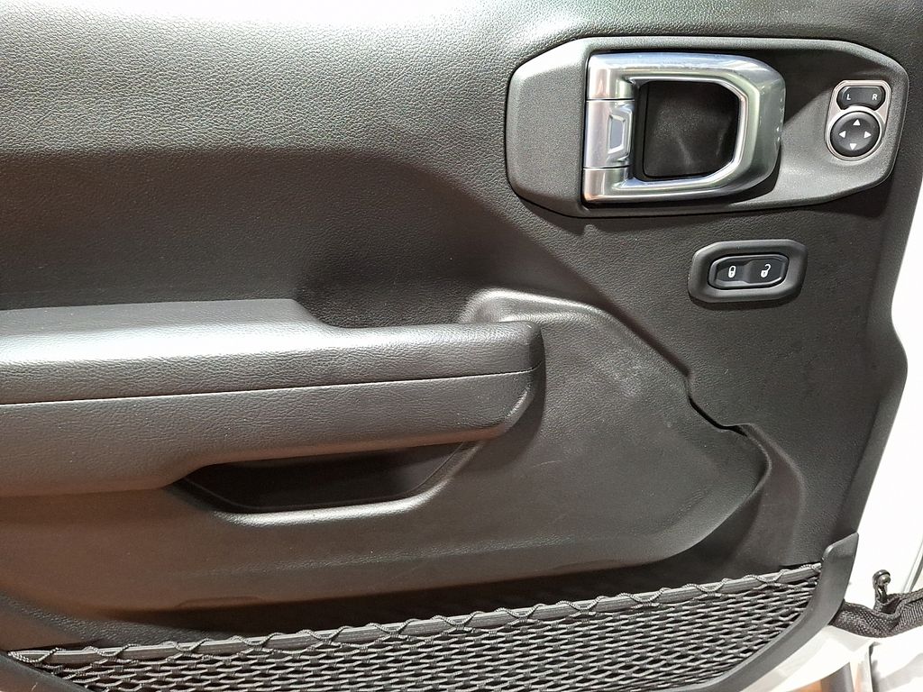 Thumbnail: 2022 Jeep Gladiator - 8