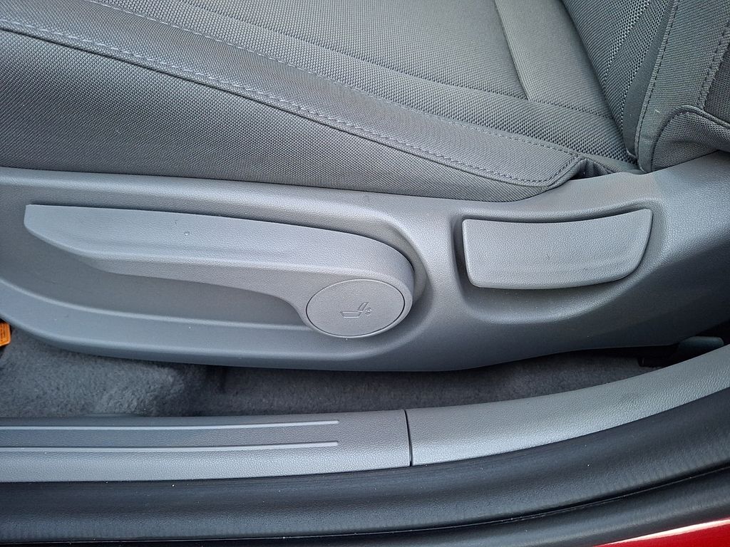 Thumbnail: 2025 Hyundai Elantra - 12