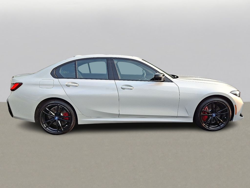 2024 BMW 3 Series 330e xDrive 5