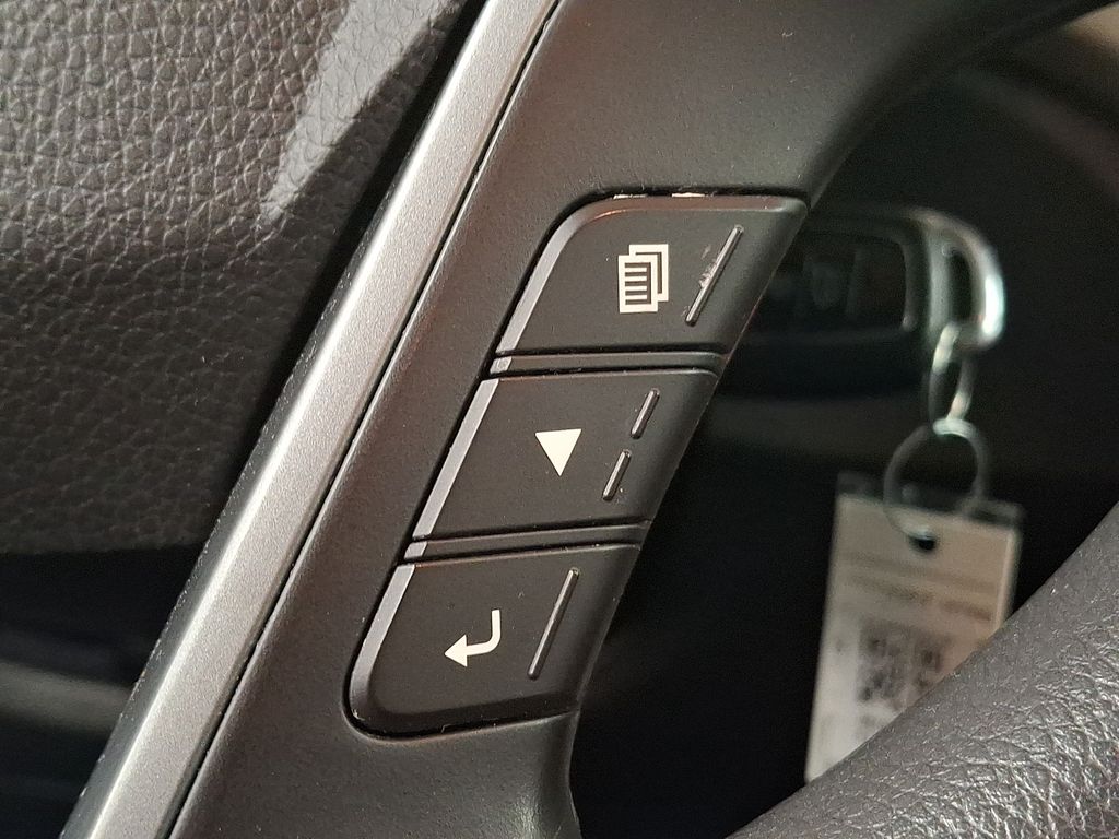 Thumbnail: 2017 Hyundai Santa Fe - 20