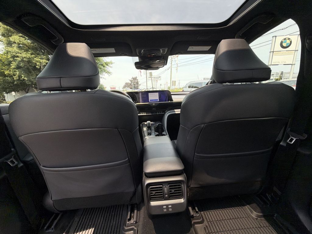 Thumbnail: 2023 Toyota Crown - 20