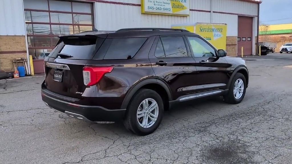Thumbnail: 2023 Ford Explorer - 8