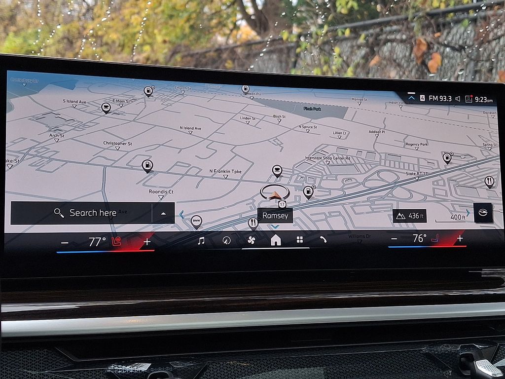 Thumbnail: 2026 BMW X7 - 15