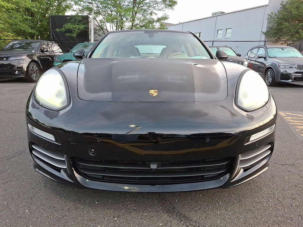 Thumbnail: 2015 Porsche Panamera - 28