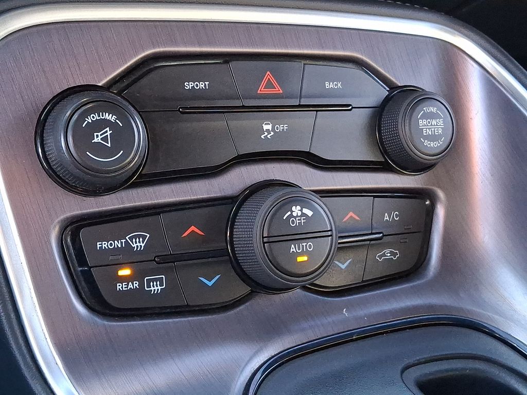 Thumbnail: 2015 Dodge Challenger - 15