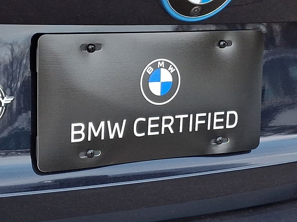 Thumbnail: 2023 BMW i4 - 30