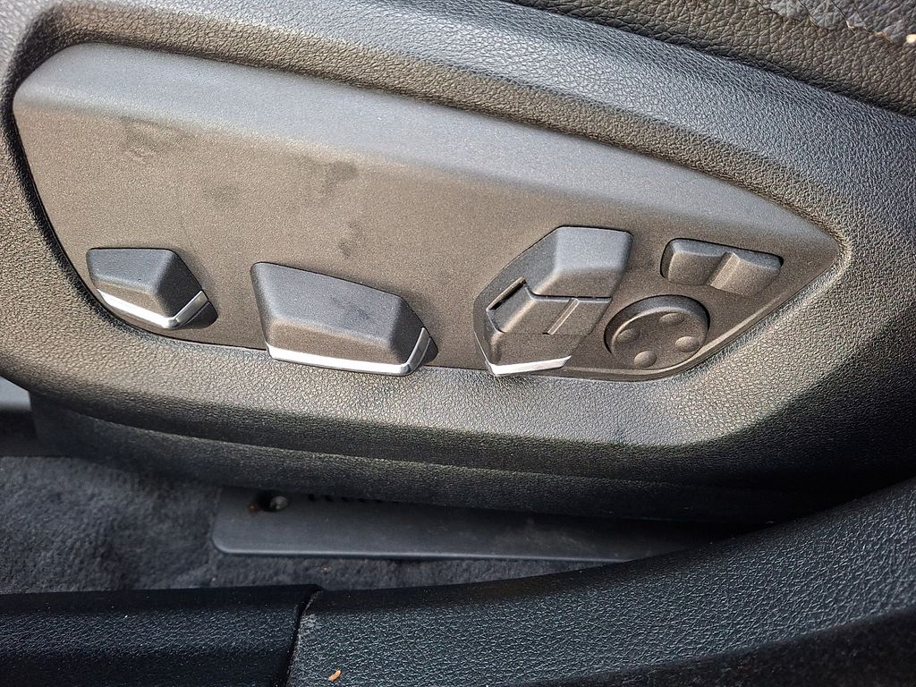 Thumbnail: 2017 BMW 5 Series - 10