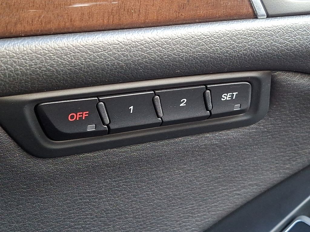 Thumbnail: 2016 Audi Q5 - 21