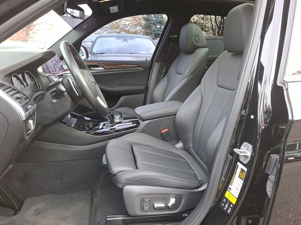 Thumbnail: 2021 BMW X3 - 9