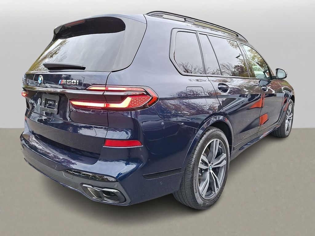 Thumbnail: 2026 BMW X7 - 4