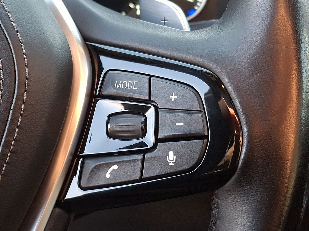 Thumbnail: 2019 BMW 5 Series - 18