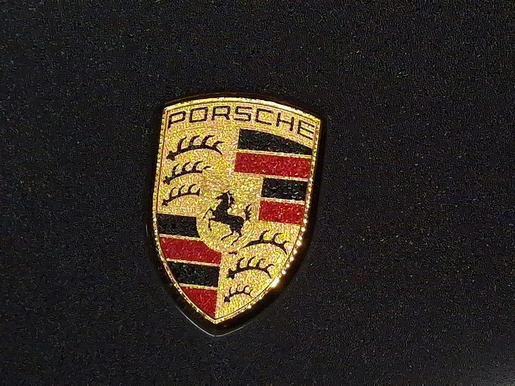 Thumbnail: 2021 Porsche Macan - 24