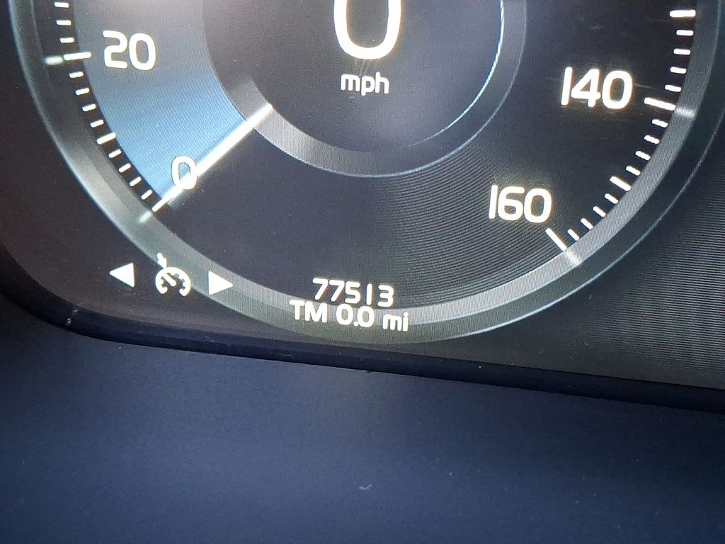 Thumbnail: 2019 Volvo S60 - 16