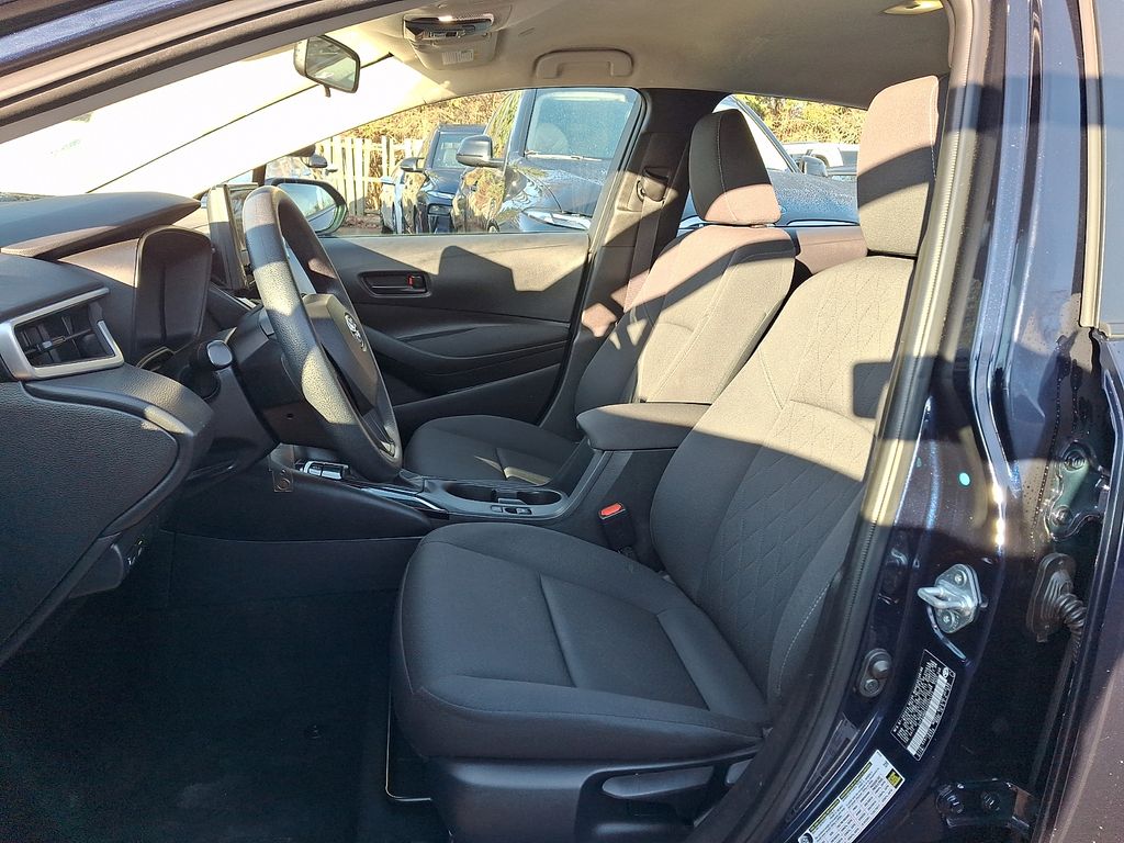 Thumbnail: 2023 Toyota Corolla - 9