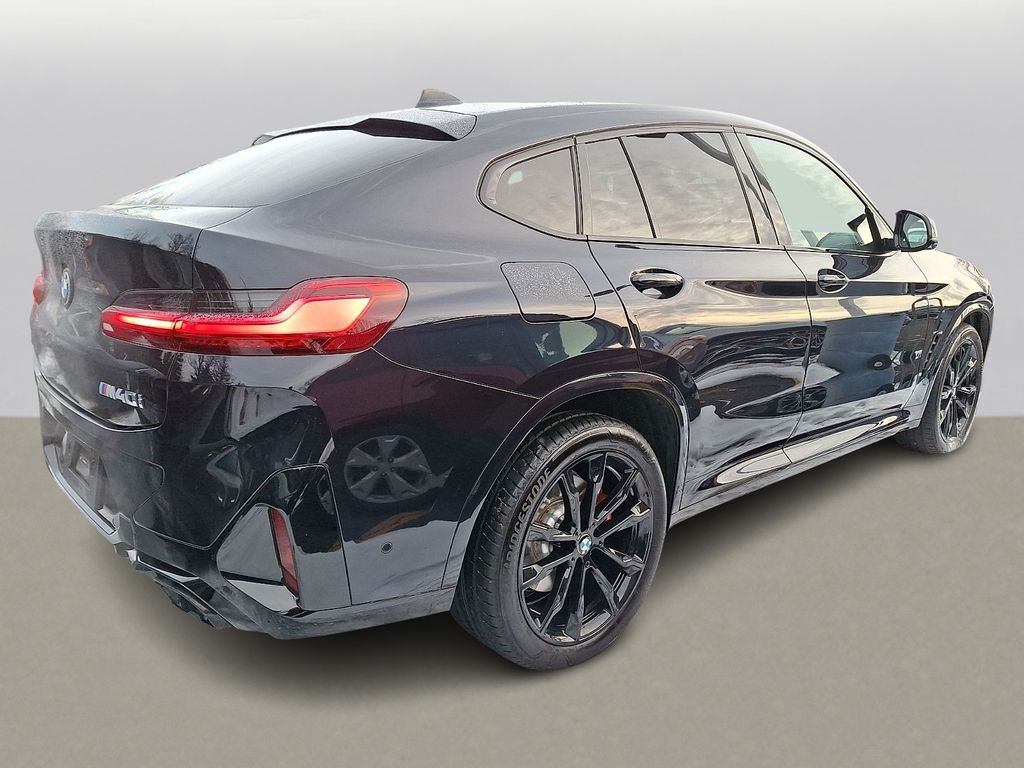 Thumbnail: 2024 BMW X4 - 4