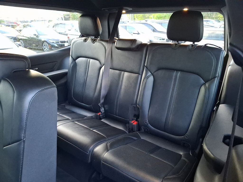 Thumbnail: 2024 Jeep Wagoneer - 9