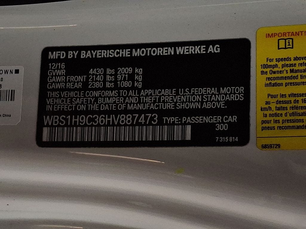 Thumbnail: 2017 BMW M2 - 25