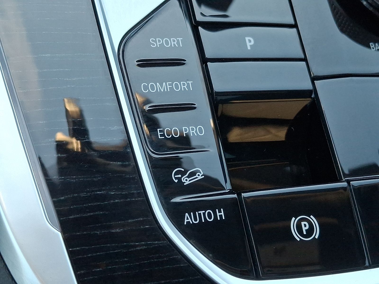 Thumbnail: 2026 BMW X7 - 21