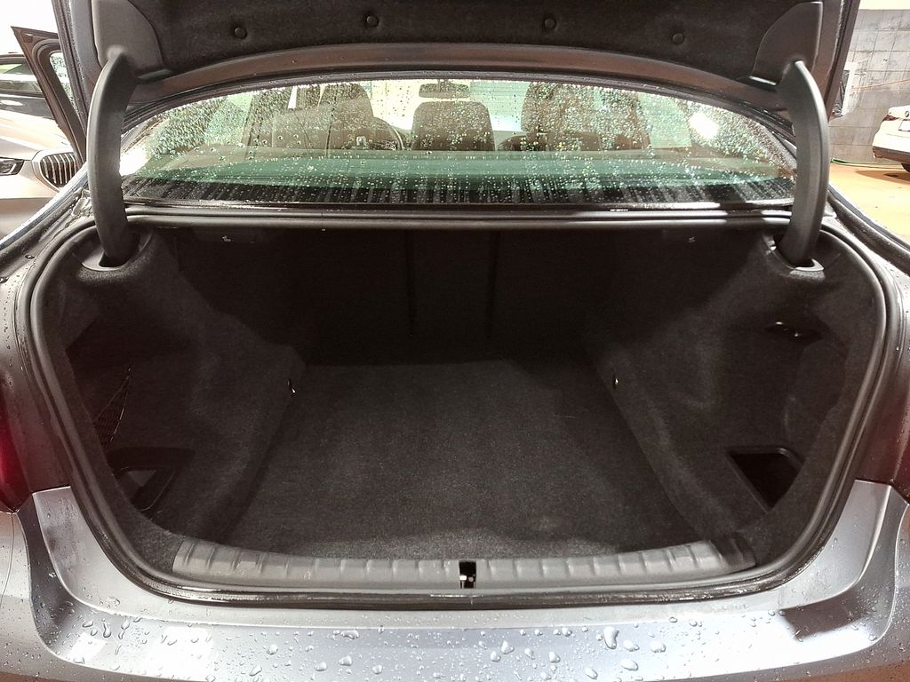 Thumbnail: 2022 BMW 5 Series - 23