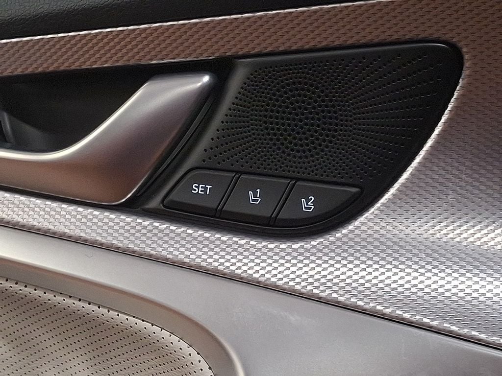 Thumbnail: 2023 Genesis G70 - 24