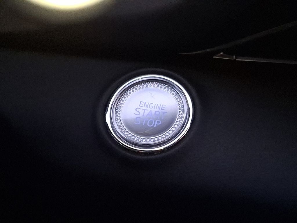 Thumbnail: 2023 Genesis GV80 - 22