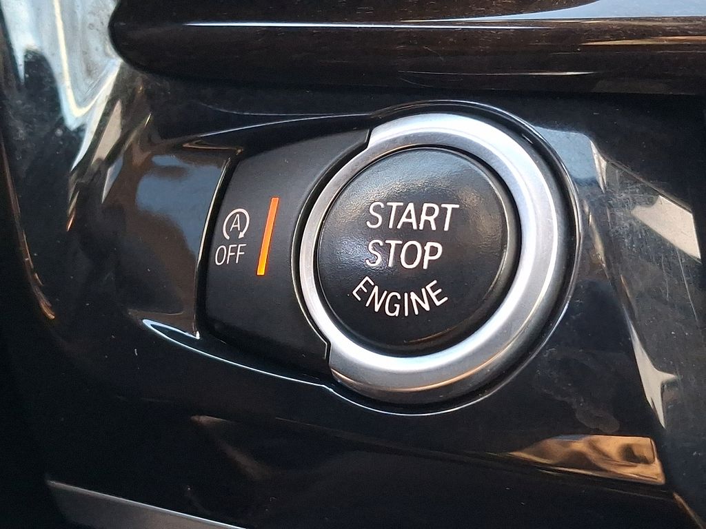 Thumbnail: 2016 BMW X5 - 18