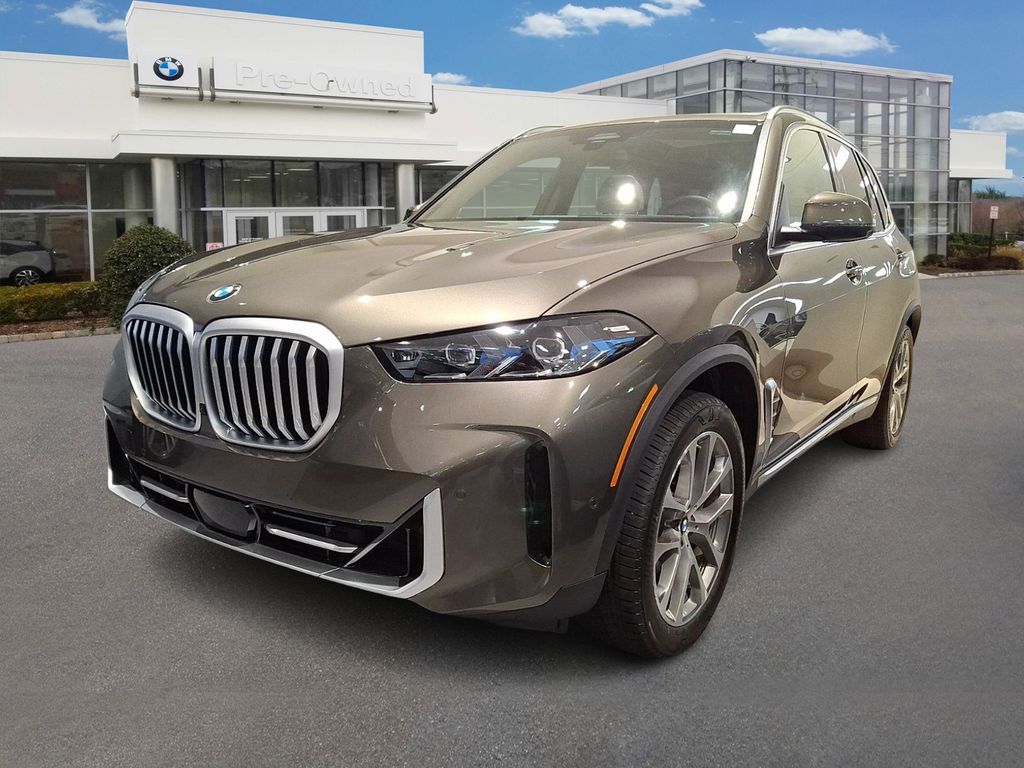 Thumbnail: 2026 BMW X5 - 1